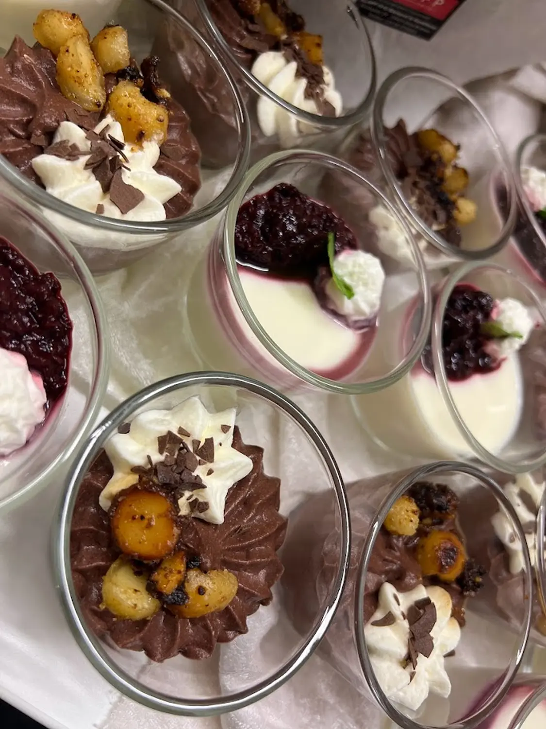 Catering-Service Schimion, Dessert in Tassen