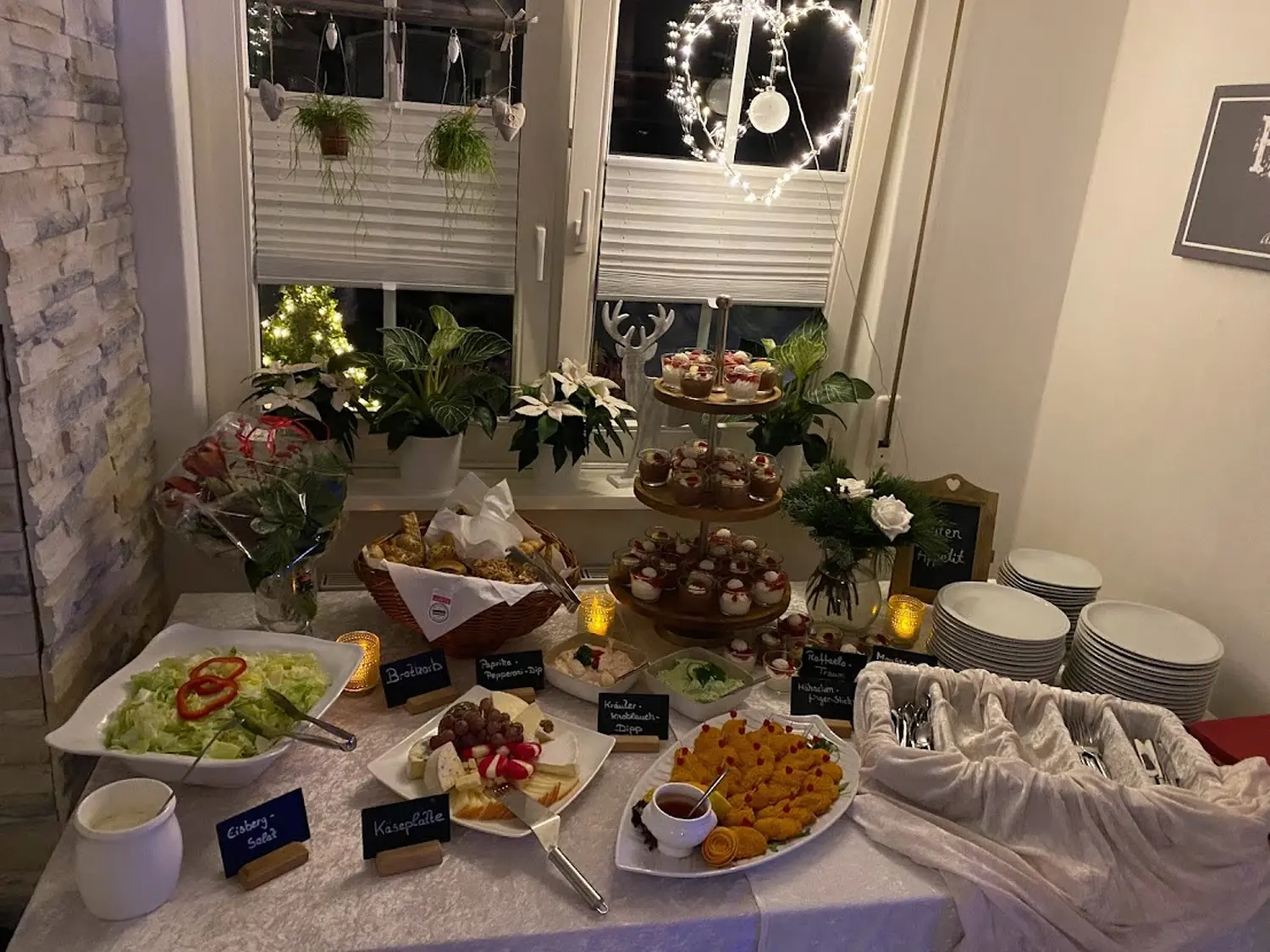 Cateringservice Schimion, Vielfalt der Speisen auf dem Tisch