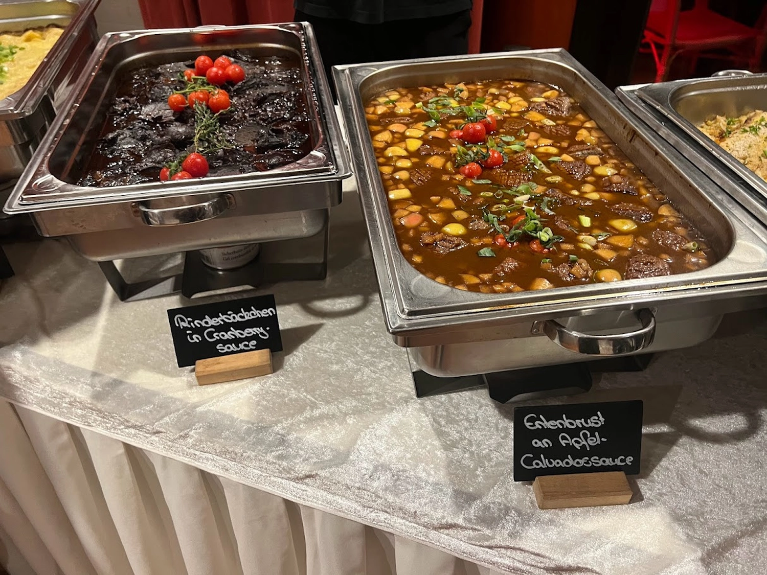 Catering-Service Schimion, Essen in Containern